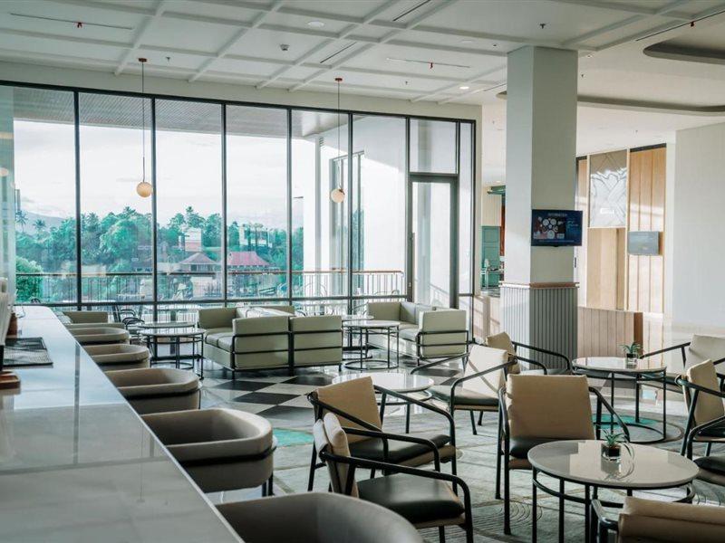 Luwansa Hotel&Convention Center Manado Exterior foto